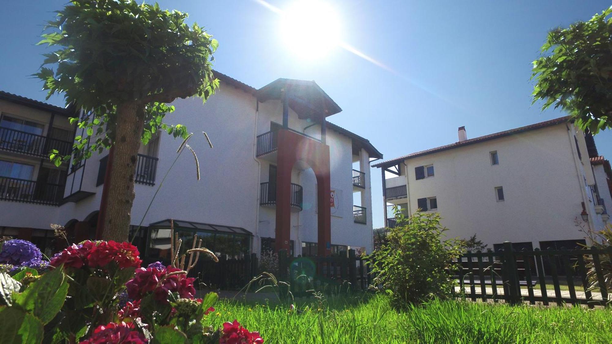 Hotel Vvf Urrugne Saint-Jean-De-Luz Cote Basque Exterior foto